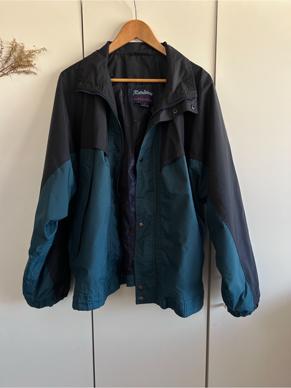 Raindance Outerwear Vintage Teal and Black Windbreaker Jacket • Size Large